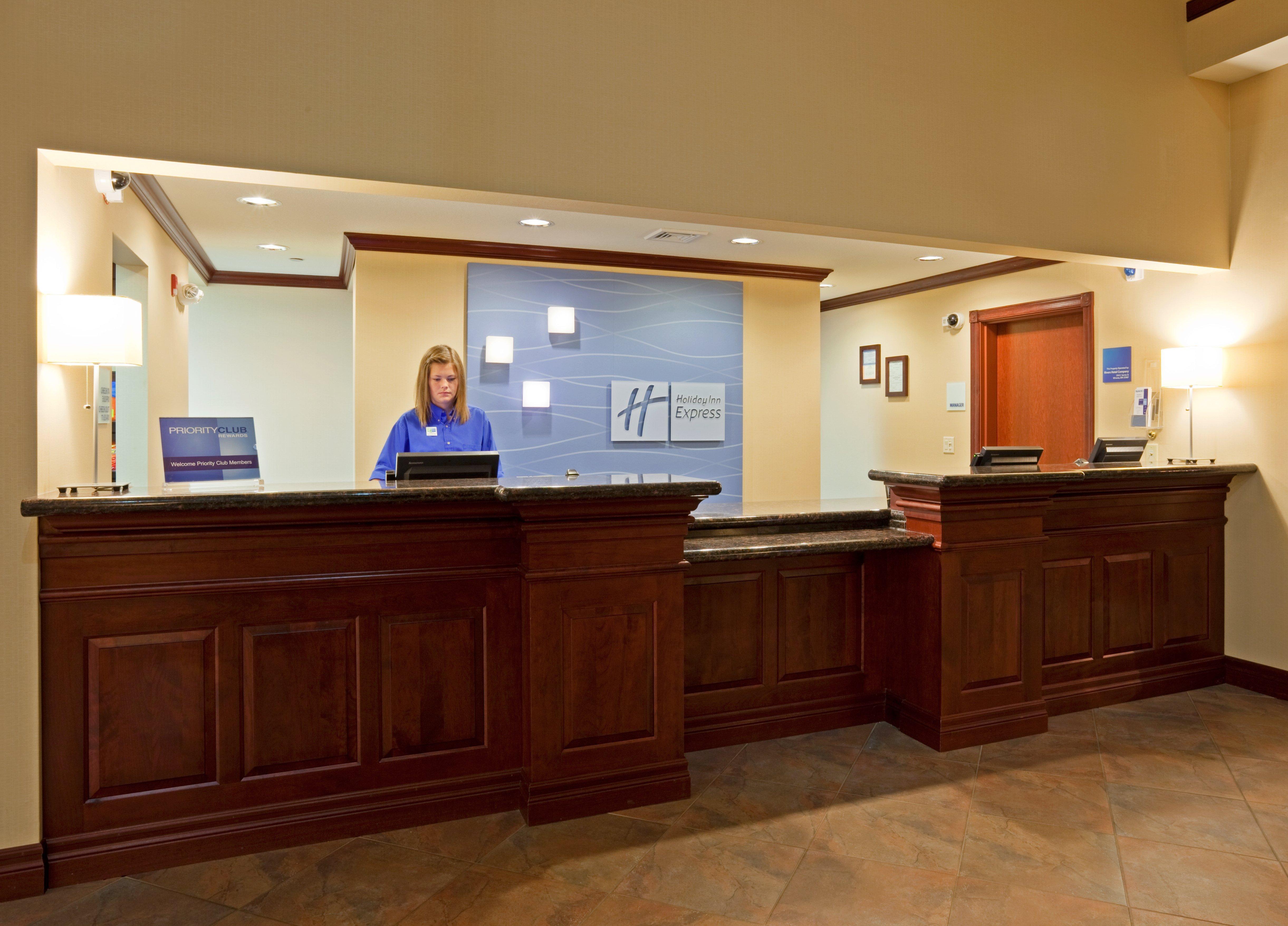 Holiday Inn Express Winona By Ihg Экстерьер фото
